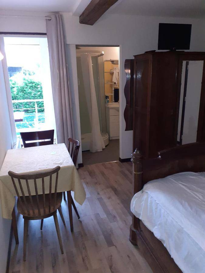 Gîte pour 2 personnes, avec vue et balcon à Rogny-les-Sept-Écluses - 4