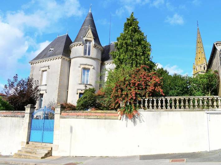 Location de vacances pour 2 personnes, avec Jacuzzi et Jardin ainsi que Sauna et Vue à Parthenay - 4