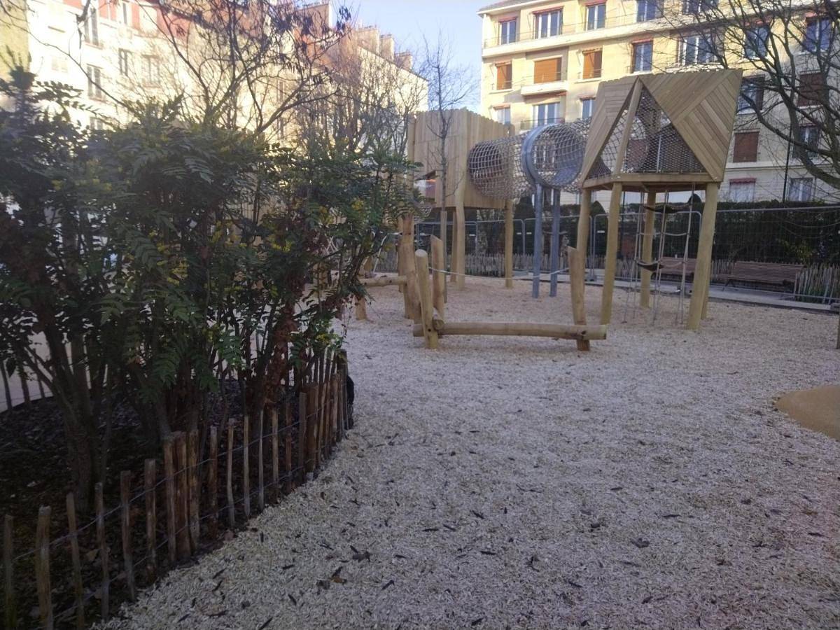Appartement entier, Three-Bedroom Apartment in Enghien-les-Bains, Val-d'Oise