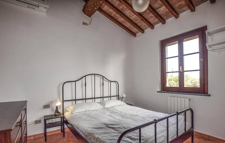 Accogliente appartamento con piscina, parcheggio e WiFi - 1 km da Fauglia in Fauglia, Riviera Toscana