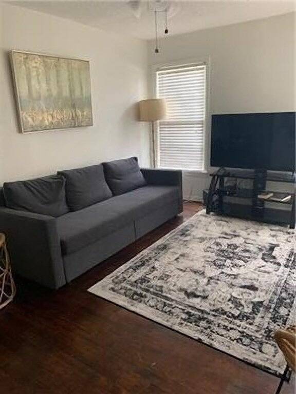 Süßes Angebot in der Nähe des At & T-Stadions und anderer Attraktionen in Arlington, Tarrant County