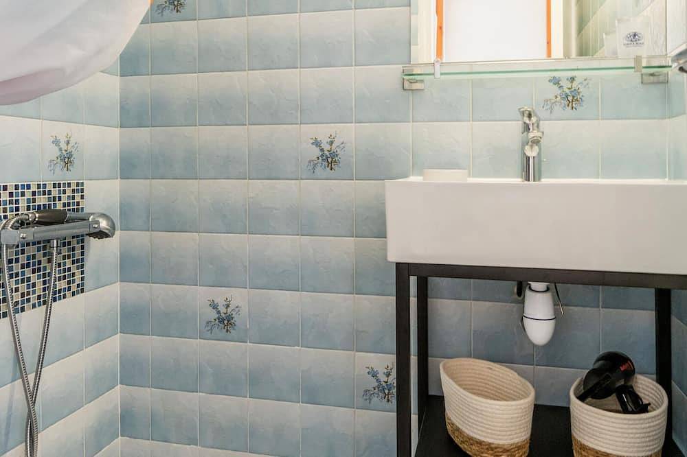 Gîte charmant au cœur des vignes avec terrasse privative et Wifi, proche de Nantes in Le Landreau, Nantes region