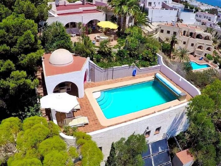 Ferienhaus für 6 Personen, mit Terrasse und Garten sowie Kinderpool und Pool in Mojácar
