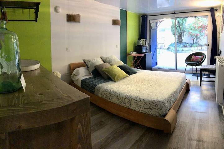 Location de vacances pour 5 personnes, avec terrasse et jardin à Trévoux - 4