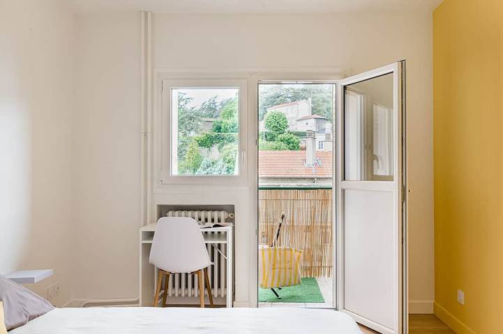 Appartement entier, Appart Cosy - Comme à la Maison - Saint-étienne. Garage et Deux Balcons in Saint-Étienne, Loire