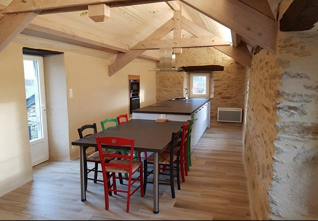 Gîte 2 à 6 personnes avec Jacuzzi in Ayssènes, Parc naturel régional des Grands Causses