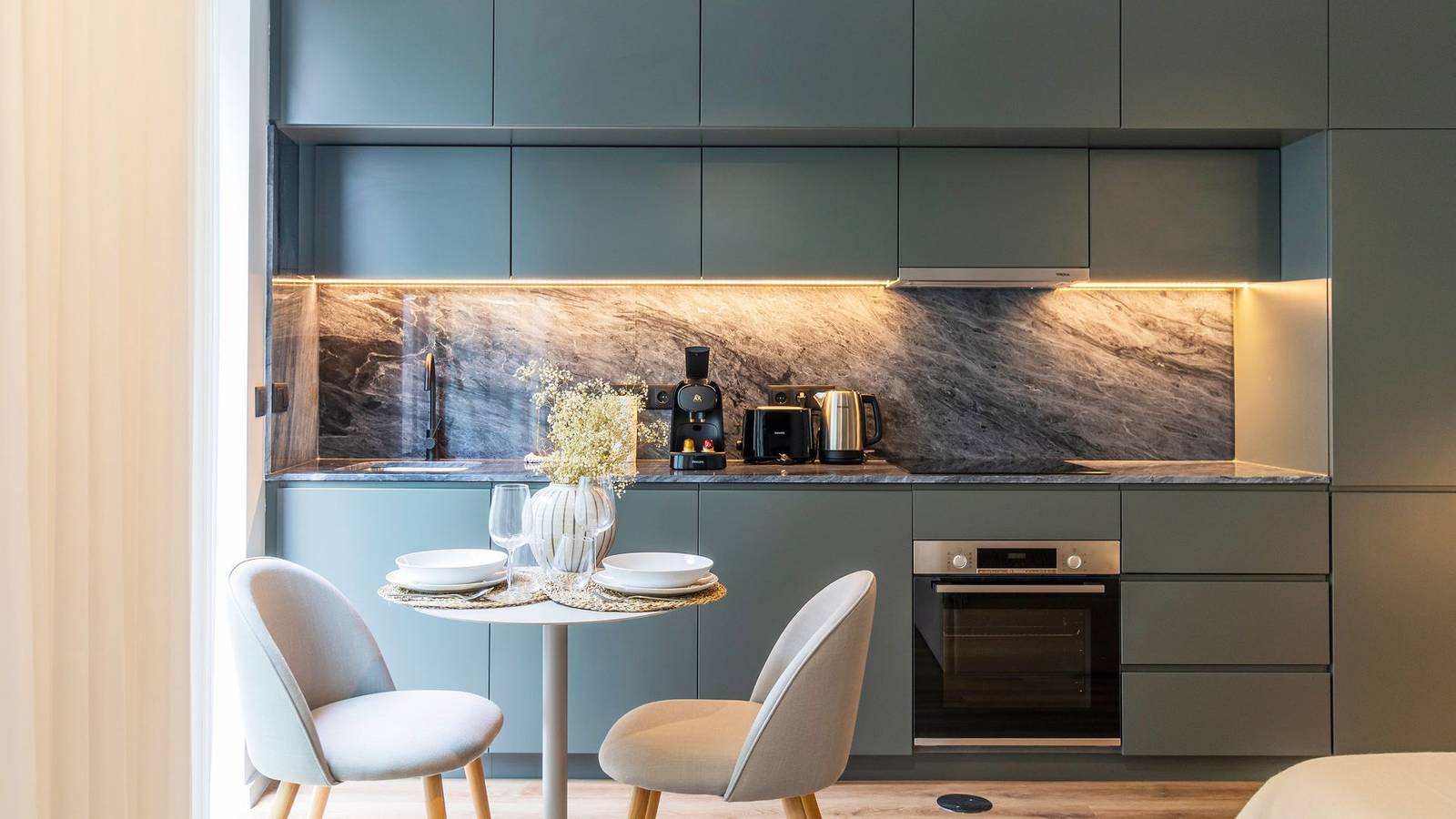 Apartamento inteiro, Ruah B - Bright Studio by Lovelystay in Mafamude e Vilar do Paraíso, Distrito do Porto