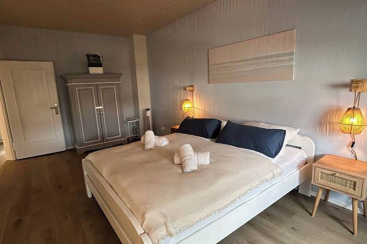 Ganze Wohnung, Stylish apartment central with balcony in Fulda, Rhön-Hessen