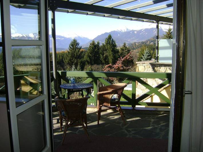 Ferienwohnung für 4 Personen, mit Terrasse und Garten sowie Seeblick und Ausblick, mit Haustier - 1