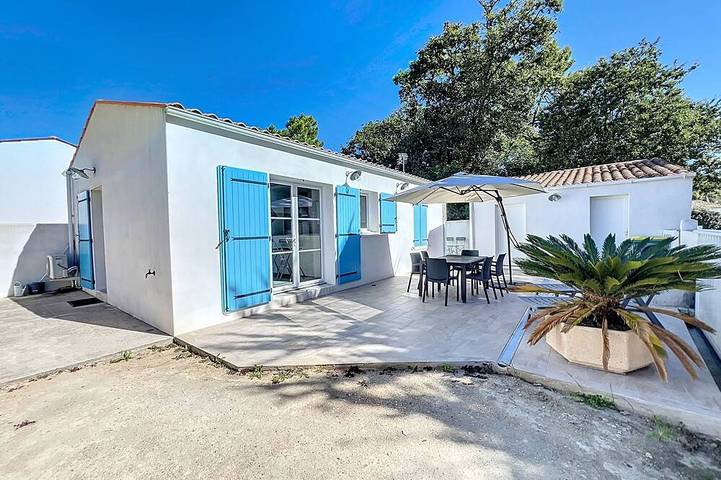 Gîte pour 4 personnes, avec terrasse dans Plage Gautrelle
