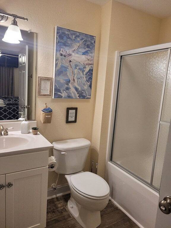 Ganze Wohnung, Neu bei Vrbo! Schöne Meer und Sound View Semi Oceanfront Condo in South Rodanthe, Waves