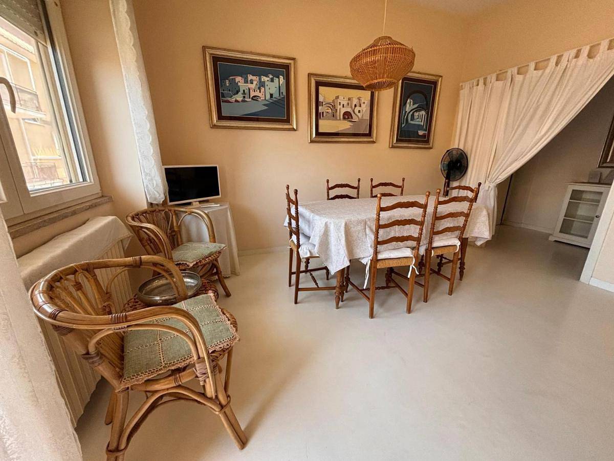 Ganze Wohnung, Luminoso Appartamento A 80 Metri dal Mare in Terracina, Pontinische Ebene