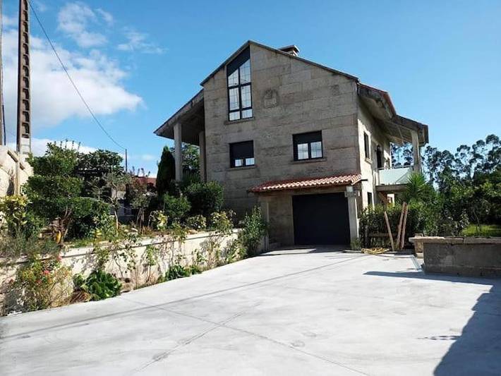 Casa rural para 6 personas, con Balcón y Terraza además de Jardín y Vistas al lago en Cambados