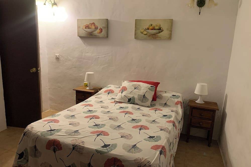 Villa privada recientemente renovada con espectaculares vistas al campo, piscina propia, jardín in Colmenar, Provincia de Málaga