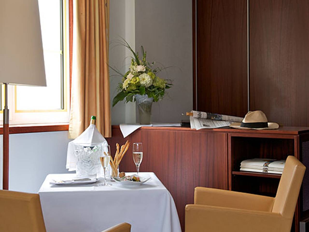 Akzent Hotel Löwen - Doppelzimmer Ortsseite in Region Bodensee-Oberschwaben