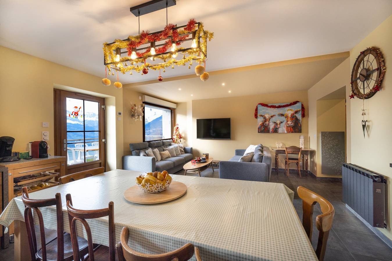 Apartamento entero, Apartamento "Le Pacardou" con vistas a las montañas, terraza privada y Wi-Fi in Saint-Gervais-les-Bains, Pays du Mont-Blanc