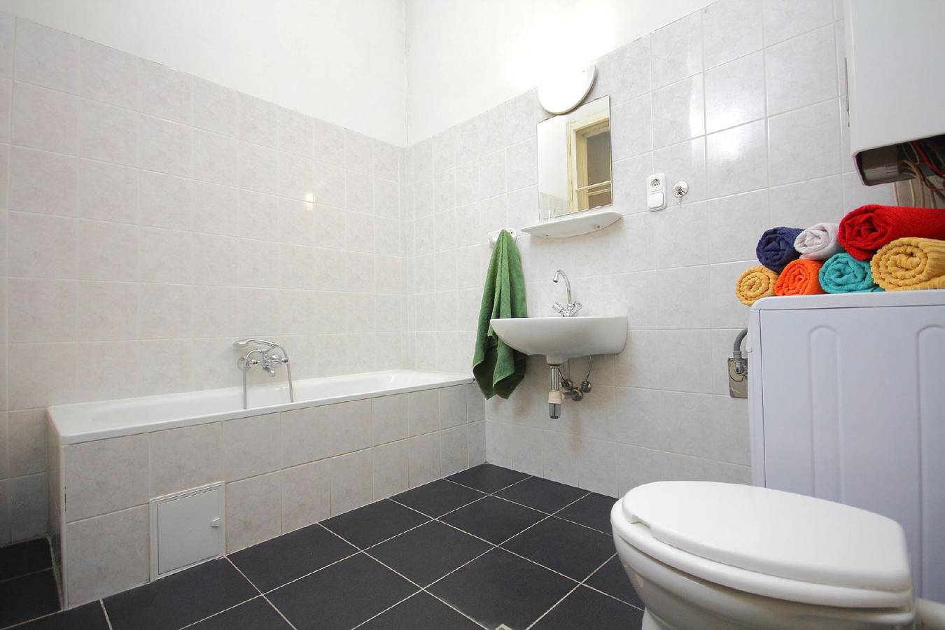 Ganze Ferienwohnung, Komfortable Wohnung in Erzsébetváros, in der Nähe der St. Stephansbasilika in Budapest, Mittelungarn