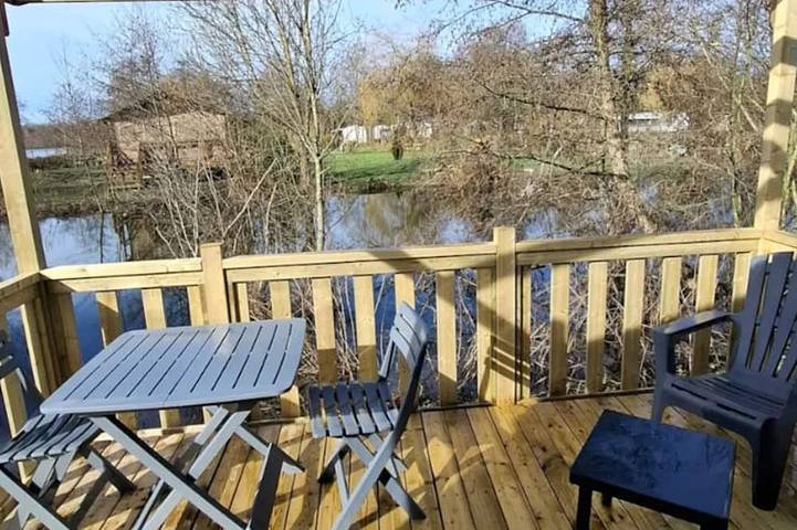 Mobil home pour 2 personnes dans Long