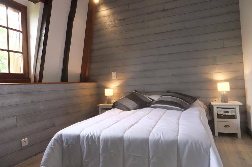 Gîte Quercynois  climatisé avec piscine chauffée et jacuzzi. in Saint-Médard-de-Presque, Lot