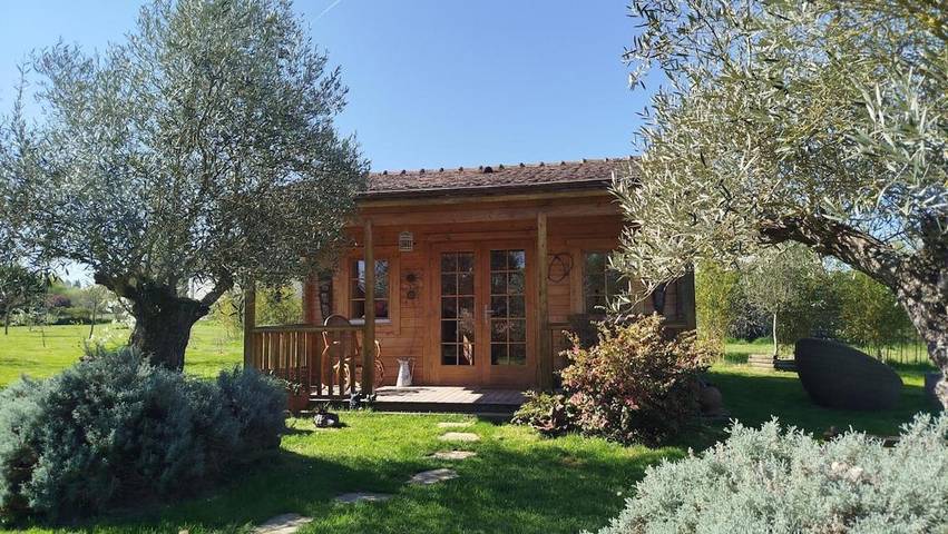 Chalet pour 2 personnes, avec jardin ainsi que terrasse et vue dans Yonne - 2