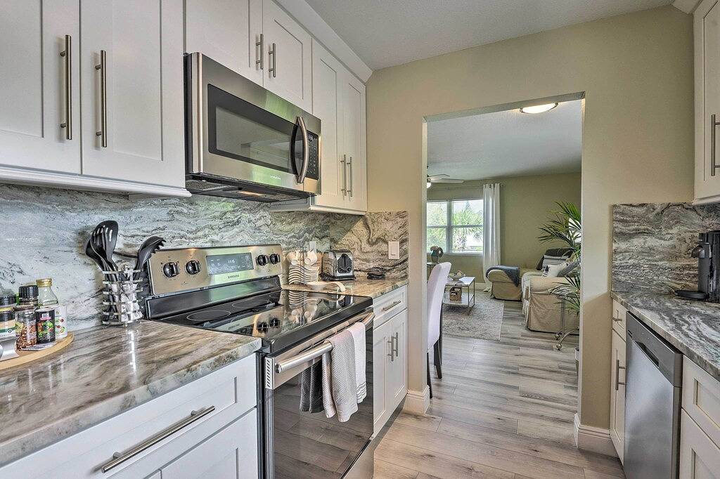Ganze Wohnung, 3 Blocks to the Coast! Cozy Sarasota Retreat in Sarasota, Sarasota County