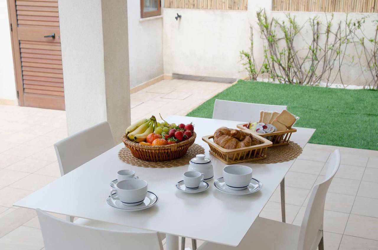 Appartement entier, San Lorenzo Blue Apartments - 150m from the Beach in San Lorenzo, Région de Noto