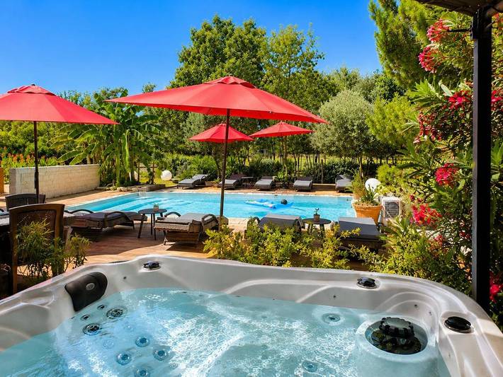 Chambre d’hôte pour 2 personnes, avec Terrasse et Jacuzzi ainsi que Jardin et Piscine dans l' Hérault - 3
