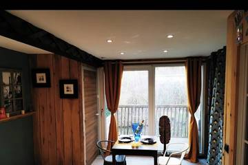 Gîte pour 2 personnes, avec jacuzzi et jardin, animaux acceptés à Longfossé
