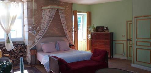 Chambre d’hôte pour 2 personnes, avec jardin à Champagne-Mouton