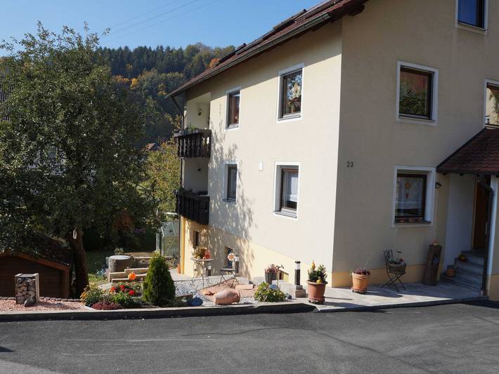 Ferienwohnung für 6 Personen, mit Balkon und Garten in Heiligenstadt