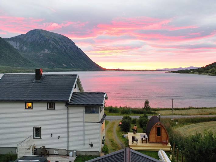 Ferienwohnung für 4 Personen, mit Garten und Terrasse auf den Lofoten