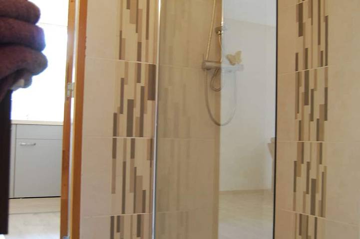 Gîte pour 4 personnes, avec piscine et jardin à Vittefleur - 4