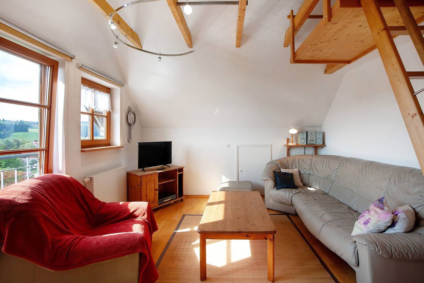 Apartamento entero, 'Ferienhaus im Allgäu - Apartamento pequeño' con bañera de hidromasaje y Wi-Fi in Weiler-Simmerberg, Suabia (Baviera)