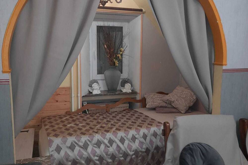 Entire apartment, Appartements spacieux avec toutes commoditéss in Bouillon, Neufchâteau region