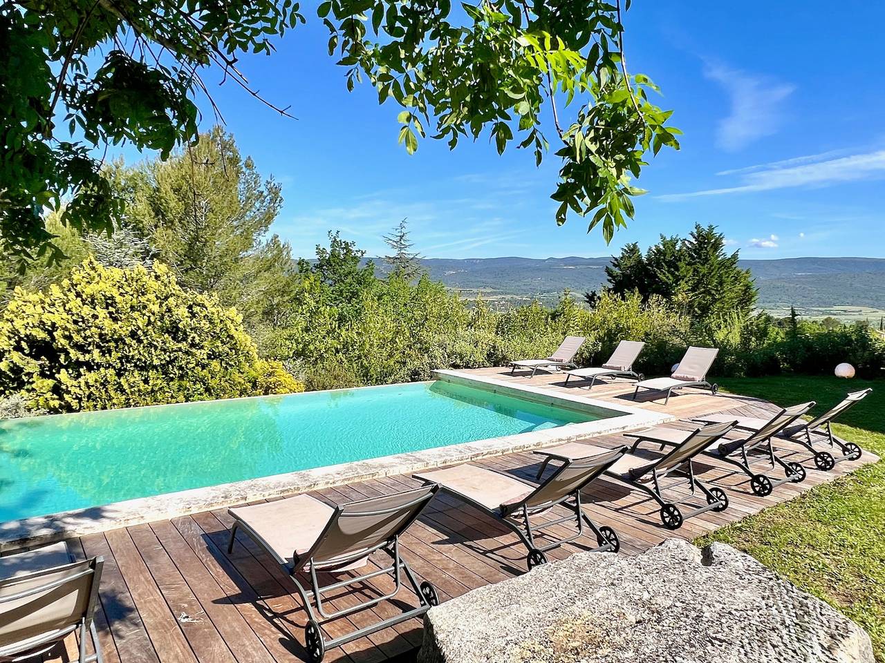 Holiday Home 'Provence Living' with Mountain View, Wi-Fi and Air Conditioning in Roussillon, Parc naturel régional du Luberon