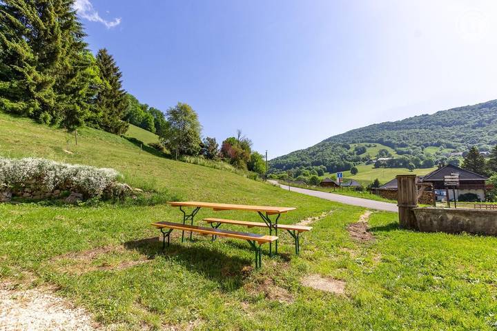 Gîte pour 8 personnes, avec terrasse, animaux acceptés à Aillon-le-Jeune - 2