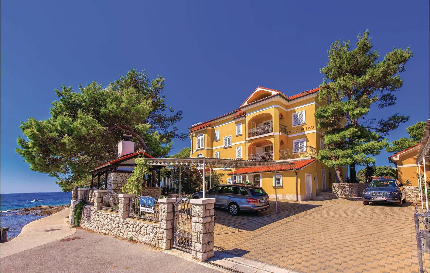 Ganze Ferienwohnung, Ferienwohnung für 5 Personen mit Terrasse in Banjol, Rab