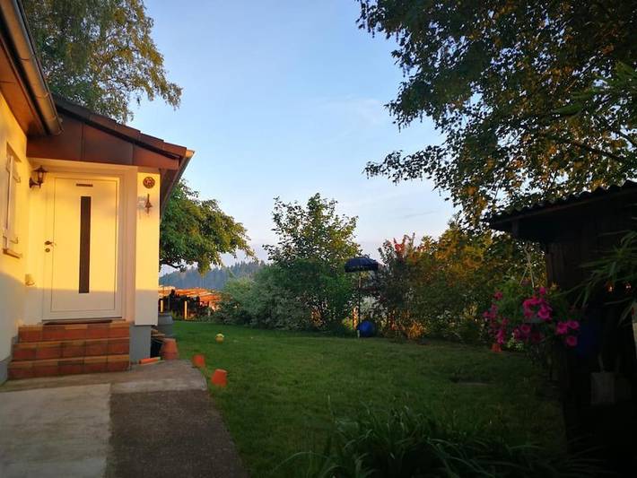 Ferienhaus für 4 Personen, mit Terrasse und Garten sowie Ausblick in Augsburg und Umgebung