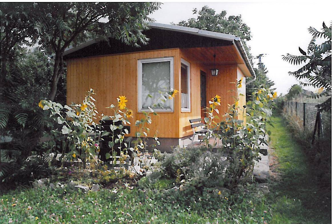 Ganze Ferienwohnung, Ferienhaus "Eierkuchen" - Ferienbungalow, 36qm, 2 Schlafzimmer, max. 4 Personen in Lindig, Saaleland