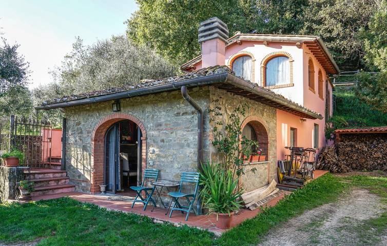 Appartement de vacances entier, 1,5km du centre ville d'Ostina - Appartement spacieux avec piscine et jardin in Reggello, Valdarno