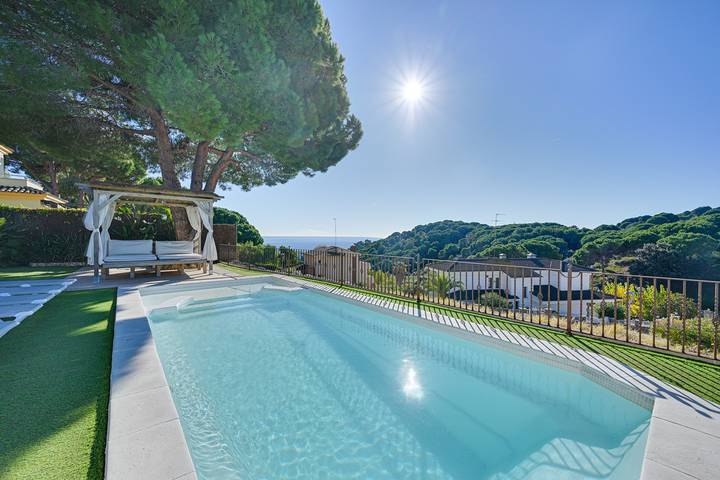 Ferienhaus für 14 Personen, mit Balkon und Terrasse sowie Garten in Calella - 3