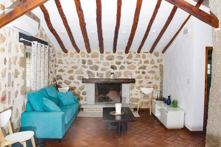 Hotel para 3 personas, con piscina además de vistas y jardín en Provincia de Toledo - 2