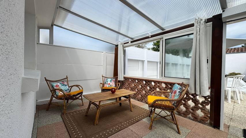 Location de vacances pour 6 personnes, avec jardin et terrasse dans Plage des Demoiselles