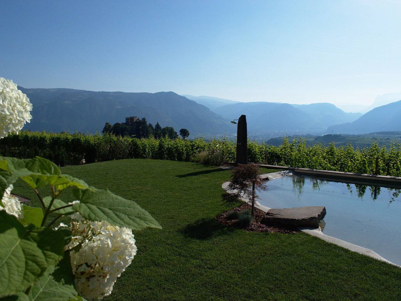 Ganze Ferienwohnung, Plattenriegelhof - Schloss Freudenstein in Berg (Eppan), Eppan an der Weinstraße