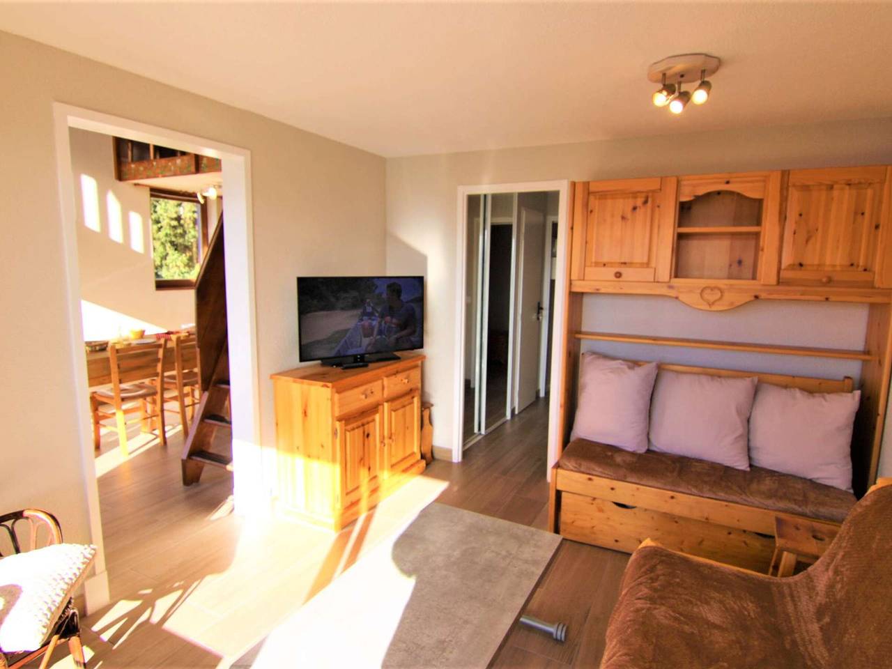 Entire apartment, Spacious 4-Room Apartment with Mezzanine & Garage, Sleeps 8, Prime Location in Les Saisies in Les Saisies, Albertville region