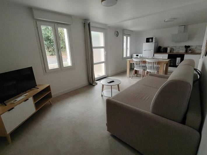 Gîte pour 5 personnes, avec Terrasse à Coudures