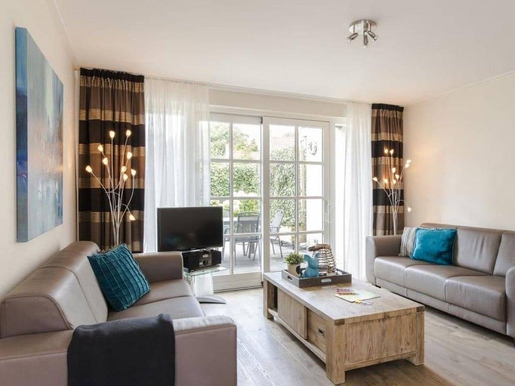 Ferienhaus in Nes mit Schwimmbecken in Nes, Westfriesische Inseln