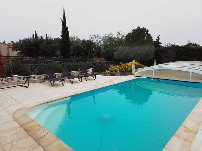 Location de vacances pour 10 personnes, avec Terrasse et Piscine à Taulignan
