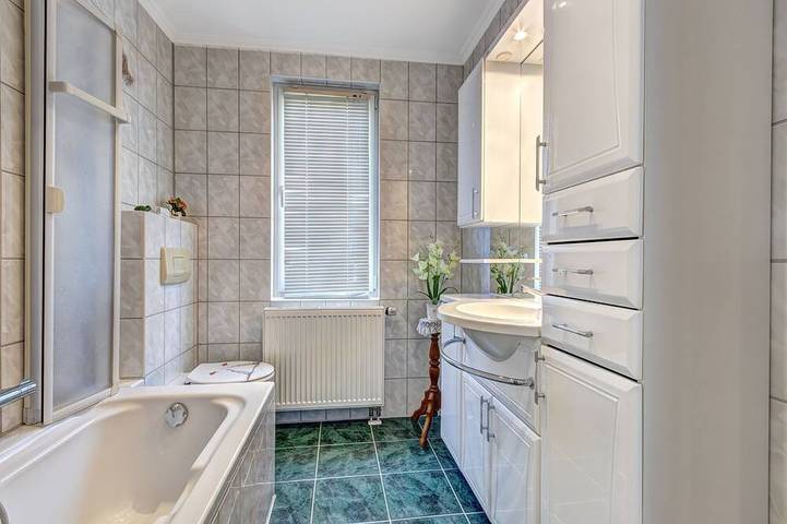 Bungalow für 2 Personen, mit Terrasse und Garten in Karlshagen - 4