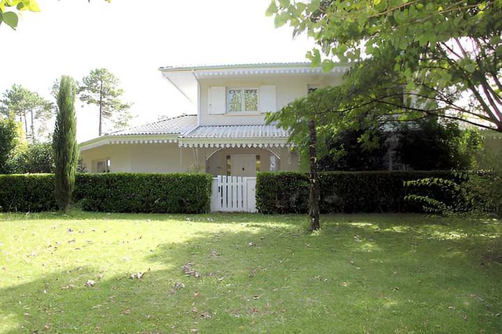 Gîte pour 2 personnes, avec jardin et piscine en Gironde - 4